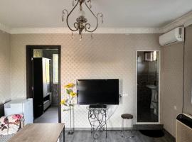 Home in batumi, motel en Batumi
