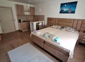 Lena Apartman