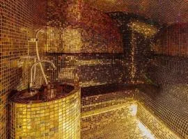 Luxury apartment with 2 rooms in hotel Tre canne