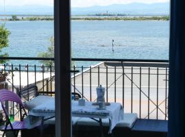 SunsetBarbana - tricamere con posto auto, hotel v Grado