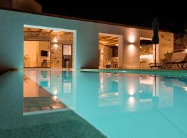 Mikri Sorriso - Luxurious Villa On The Beach, hotel v destinaci Mikri Vigla