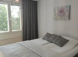 Saunallinen tilava kaksio keskustan ja rautatieaseman tuntumassa