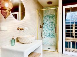 SH Desert SPA Lodge - luxury apartment with sauna, hotel v destinaci Duisburg