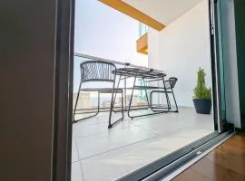 Seaview wonder apartment by Anna