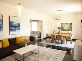 Spacious Glyfada Golf 4BR -Near Beach + Shops