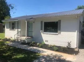 3 Bedroom Cozy Home Minutes From Tims Ford Lake