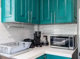 LeLuxe Cedar Valley Suite A