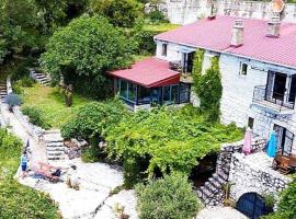 Stonehouse Mimi, hotel i Lapčići