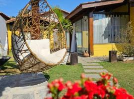 CASA AMARELA RECANTO Mesmo bairro da pizzeria Borgo Del Vino โรงแรมในAreal