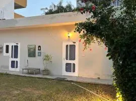 Hotel Vinim Near Rama Krishna Metro