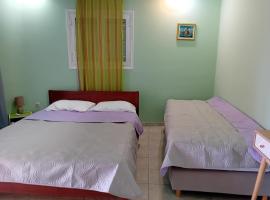 Valta's Room 3, hotel v destinaci Palairos