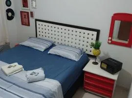 Kit net 8 com ar condicionado cama Queen