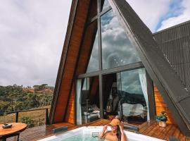 Cabana Raposo em Santa Teresa a 8 km do Centro, намет-люкс у місті Санта-Тереза