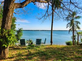 Casa frente al R&iacute;o Paran&aacute;，伊圖薩因戈的海灘飯店