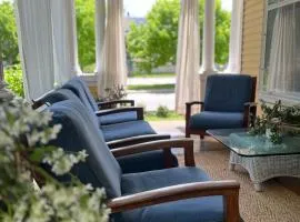 Munroe Inn Boutique Hotel