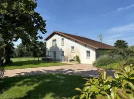 Gîte familial à Montaiguët-en-Forez avec terrasse, proche nature et ferme équestre - FR-1-489-371