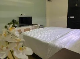 Baan Ploy In
