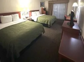 Sunflower Inn & Suites