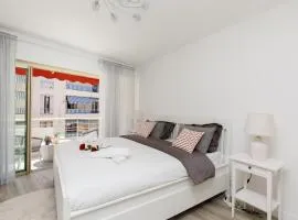 T3Appartement de luxe Croisette en face de la plage Martinez 80m2