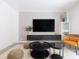 T3Appartement de luxe Croisette en face de la plage Martinez 80m2