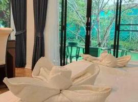 โรงแรม ดิ โอวาเล่ย์ [The O Valley Boutique Hotel]