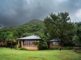 Rajlok Resorts, hotel a Pune