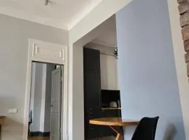 Al Pacino baby apartment