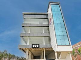 OYO Flagship THE VINDH，位于戈勒克布尔的酒店