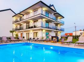 KASHUBIAN Resort, hotel in Władysławowo