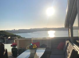 Flott leilighet med topp utsikt, khách sạn ở Sandnes