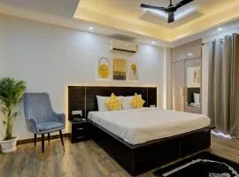 The Empire Studioz Hotel Golf Course Road Studio with Kitchen & Balcony One Horizon Center Paras Hospital Cyber City