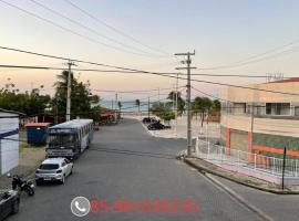 Apto c vista pro mar e praia Mundaú CE, hotel v destinaci Trairi
