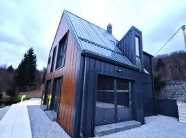 Gorska Idila Lipa - a Modern House in Quiet Area with Wellness