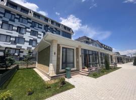 Novel Townhouse, hotel em Korumdy