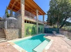 Stunning Home In Arezzo With Kitchen