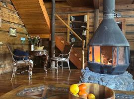Rustic Beaverfoot Lodge Room N8, hotel v destinaci Parson