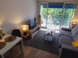 Cagnes Studio Parking Mer WIFI Terrasse