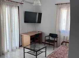 Isidoros home