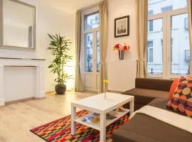 Central Brussel - steps Grand Place - local vibrant neighbourhood