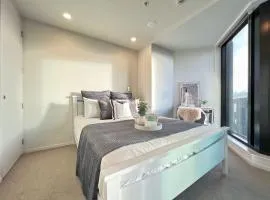 Stylish two-bedroom apartment in the city center