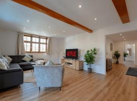 Design-Fachwerk-Suite - Balkon-Parkplatz-Therme, Hotel in Sinsheim