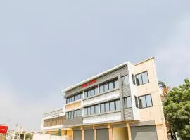 StayGuru Hotel Atithi