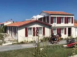 Escale Aixoise, gîte de vacances, vue mer, 2 chambres