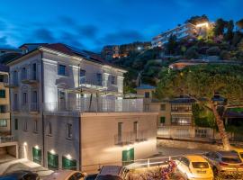 VILLA CADIZ APARTMENTS VARAZZE