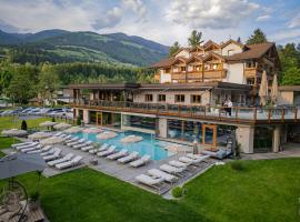 Hotel Weiher Green Lake, hotel em Falzes