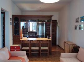 Psakoudia old olive trees appartment 50 m2, 2 bedrooms, sea view, hotel v destinaci Psakoudia