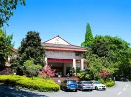 E-mei Mountain Hotel