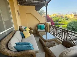 3BRS Charming Chalet 4-Min to Beach