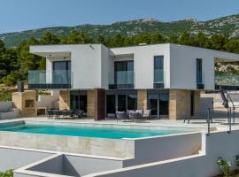 Modern villa on Peljesac, hotel a Potomje