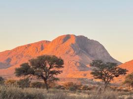 Naos Farm Stay, cottage in Naos